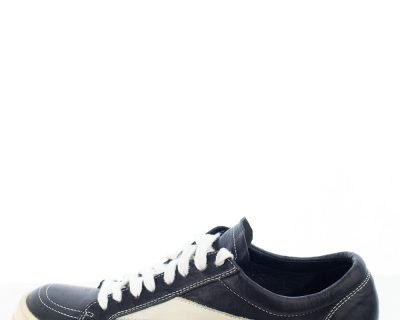 2007 “Vans” in Black/White