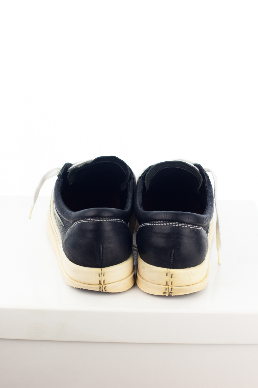2007 "Vans" in Black/White