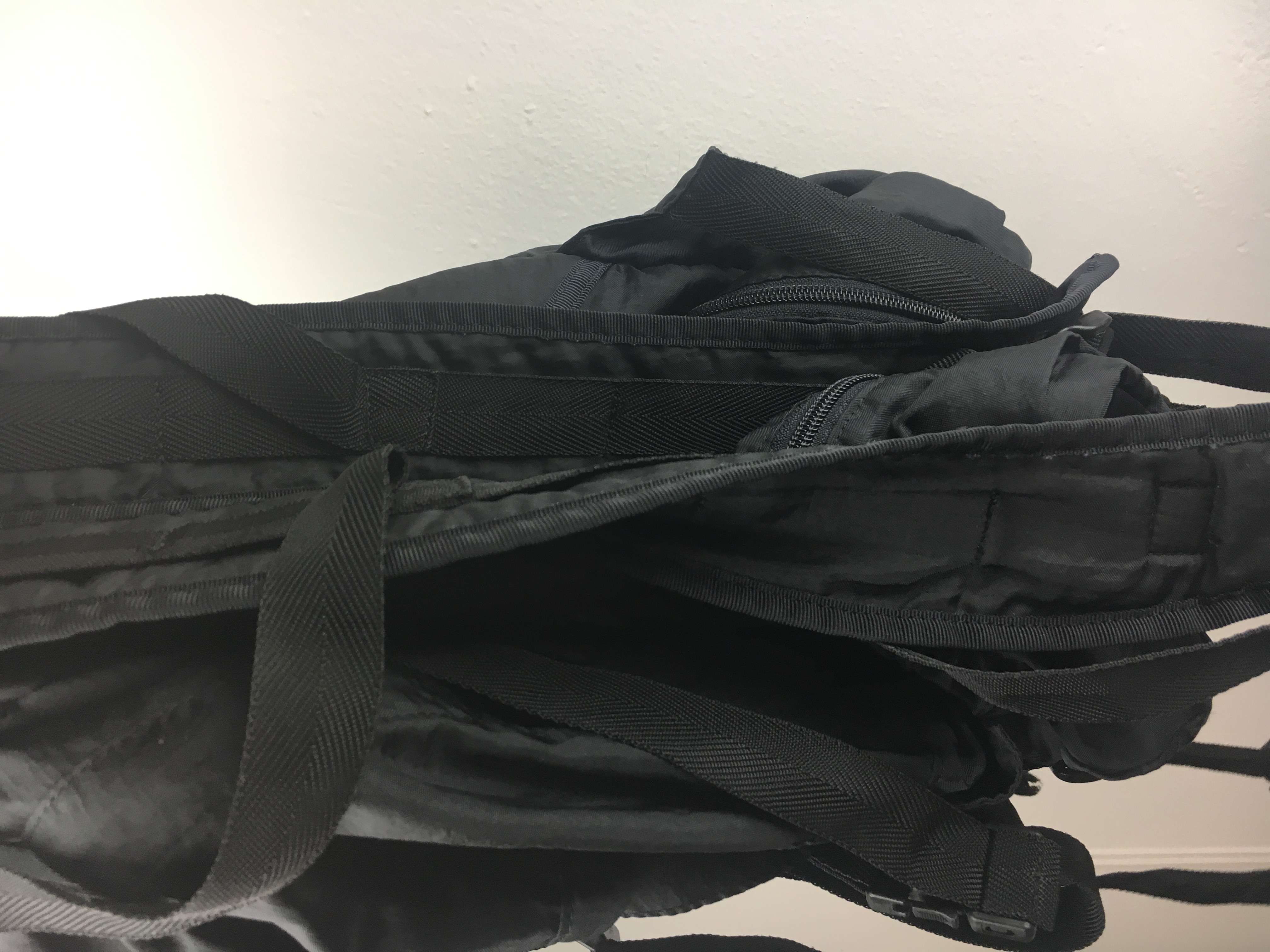 SS2002 Black Parachute Bag